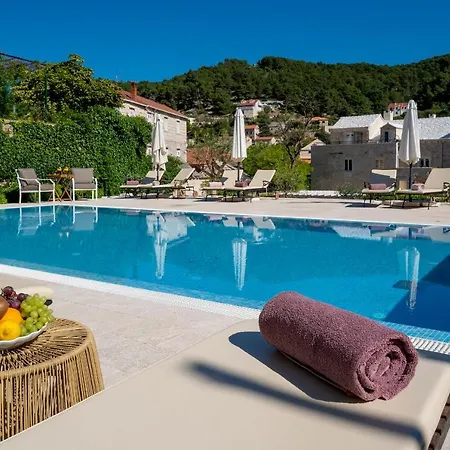 Puteus Palace Heritage Hotel 5*