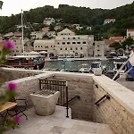 Hotel Puteus Palace Heritage Pucisca