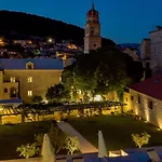 Puteus Palace Heritage