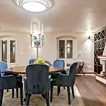 Puteus Palace Heritage Hotel 5*