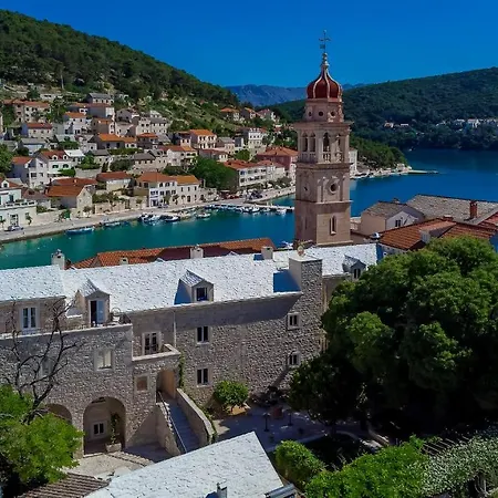 Puteus Palace Heritage 5* Pucisca
