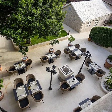 Hotel Puteus Palace Heritage 5*