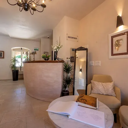 Puteus Palace Heritage Hotel 5*