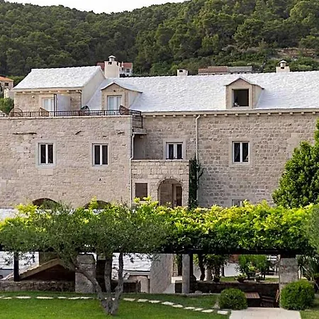 Puteus Palace Heritage 5*
