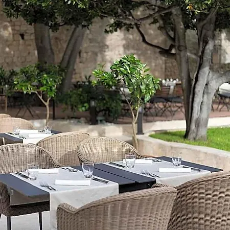 Puteus Palace Heritage 5*