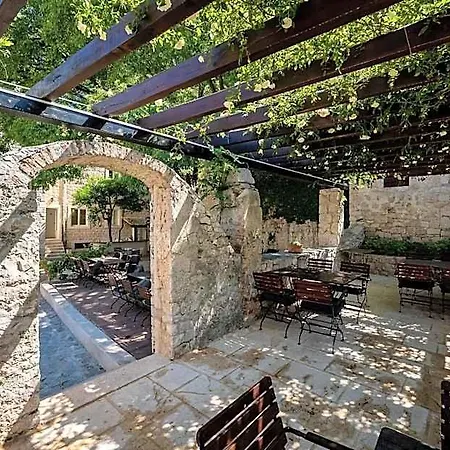 Puteus Palace Heritage Hotel