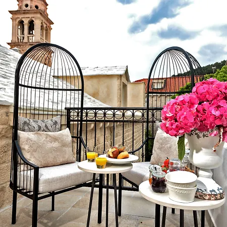 Hotel Puteus Palace Heritage Pucisca
