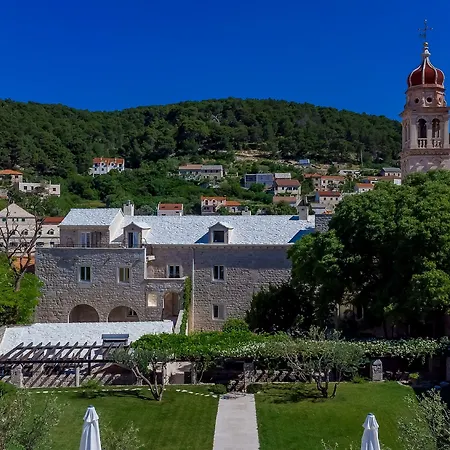 Puteus Palace Heritage Hotel Pucisca