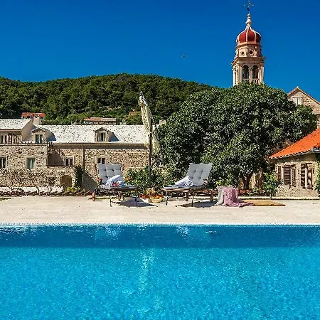 Otel Puteus Palace Heritage 5*