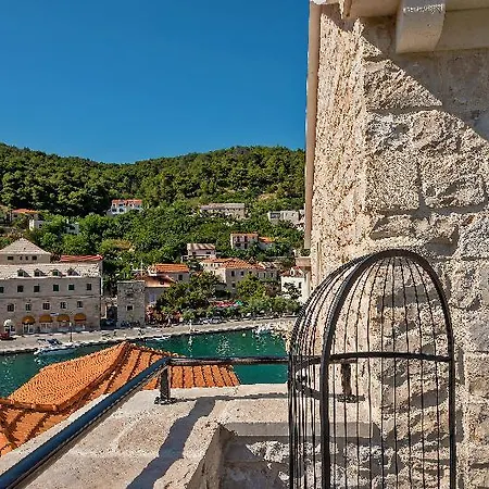 Otel Puteus Palace Heritage Pucisca
