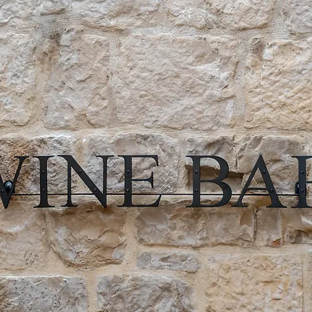 Puteus Palace Heritage 호텔 푸치스차