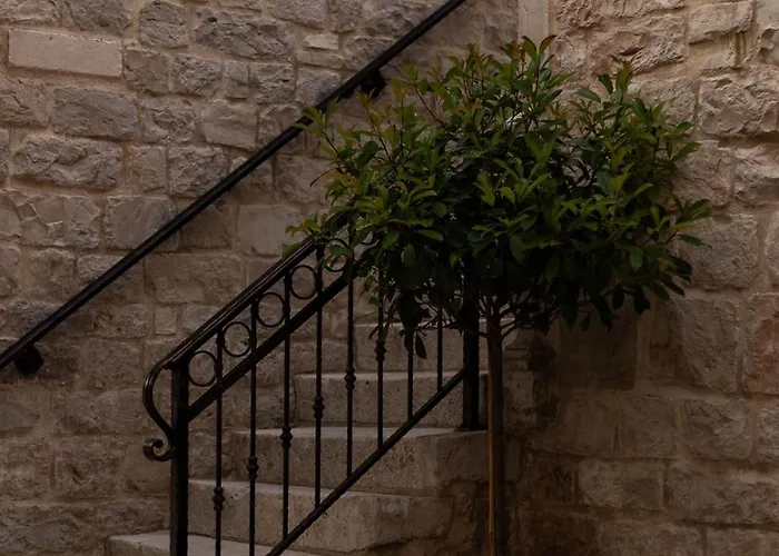 Hotel Puteus Palace Heritage 5*