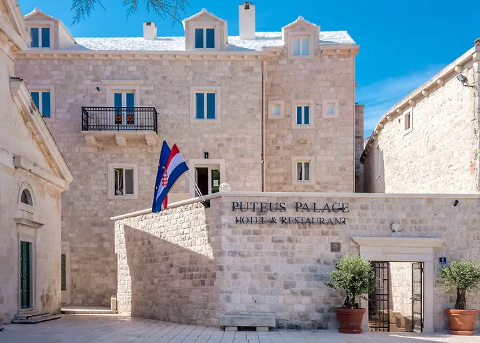 Puteus Palace Heritage